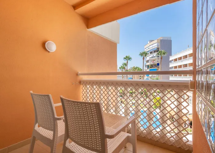 Hotel Parasol By Dorobe