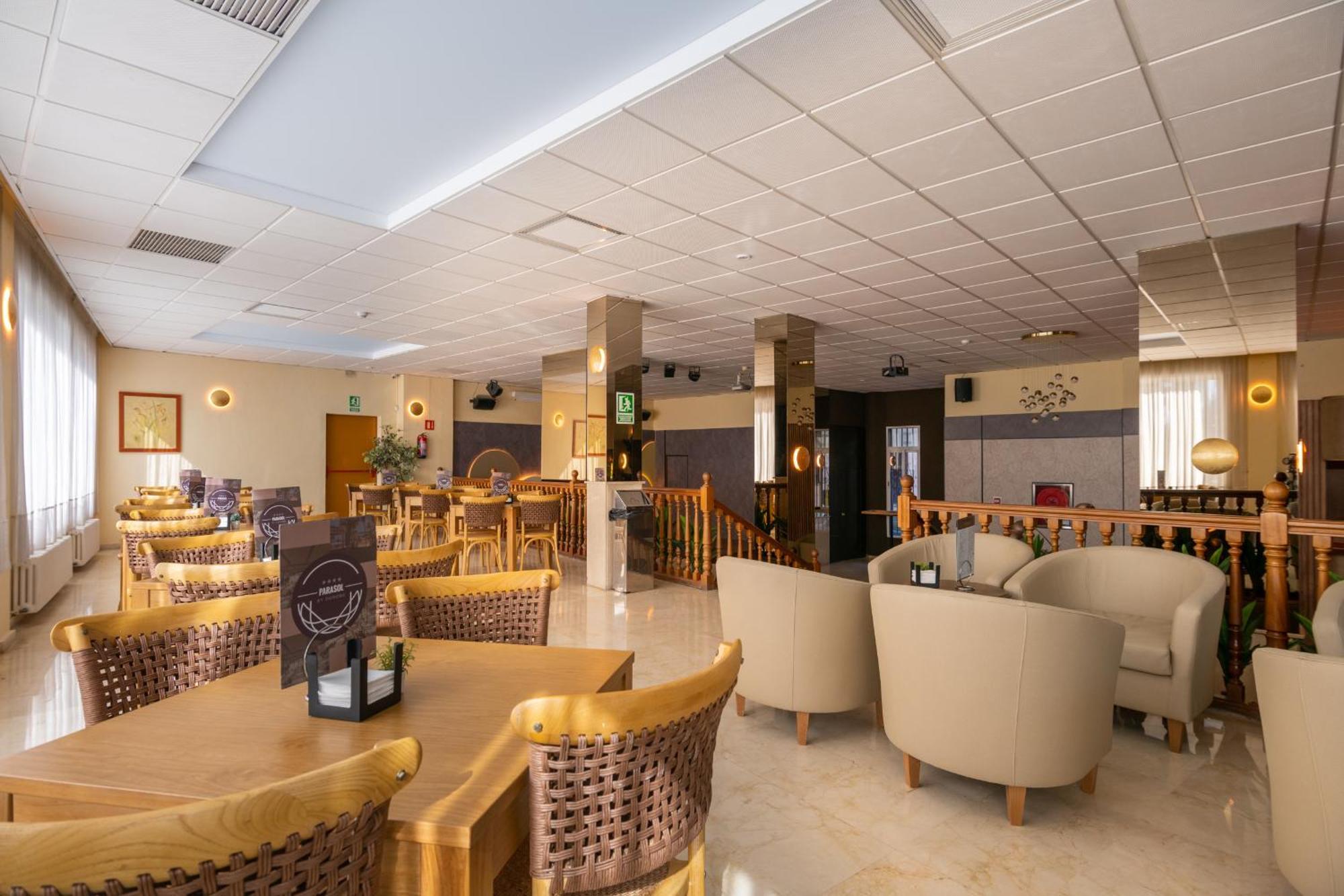 Hotel Parasol By Dorobe Torremolinos