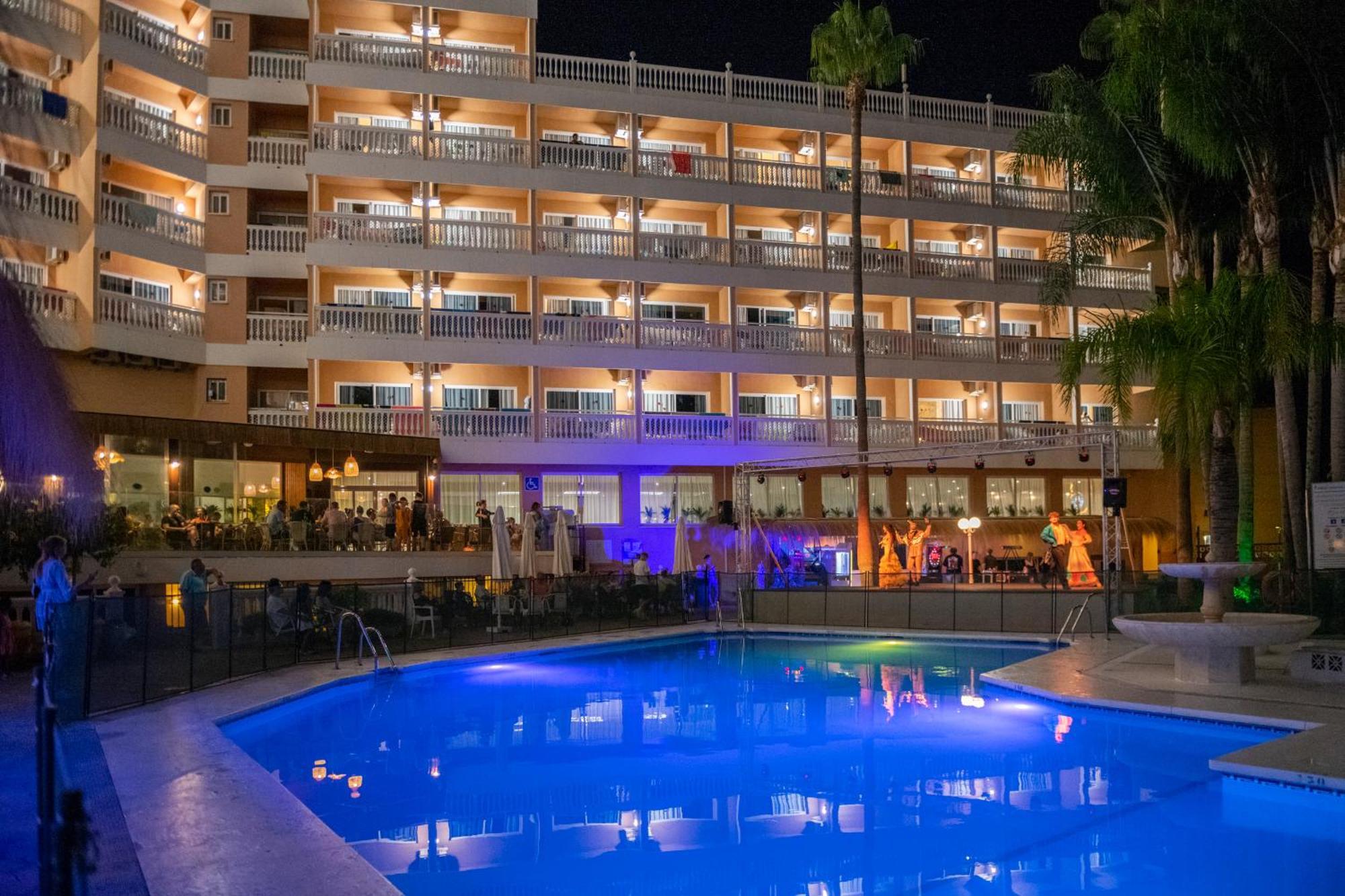 Hotel Parasol By Dorobe 4*
