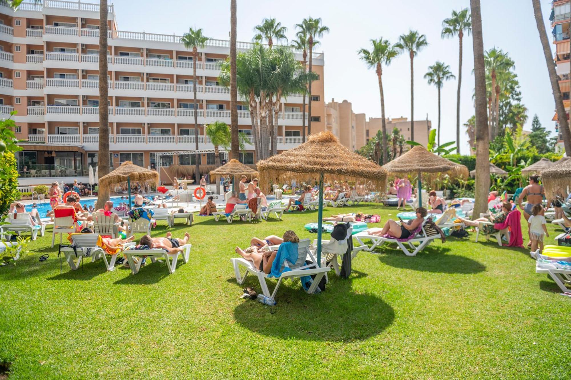 Parasol By Dorobe Hotel Torremolinos